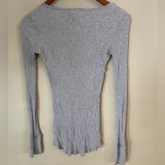 Aritzia Golden by TNA Hennechar Long Sleeve Shirt Size XS - Picture 5 of 10